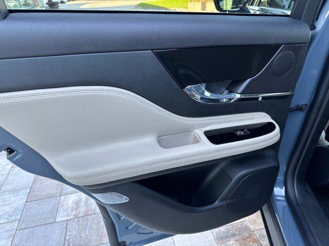 new 2025 Lincoln Corsair car, priced at $40,827