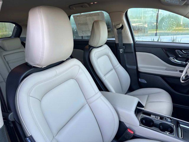 new 2025 Lincoln Corsair car, priced at $40,827