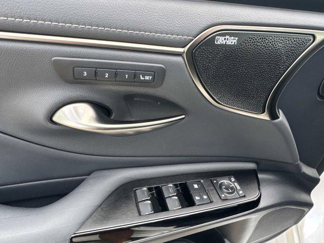 used 2022 Lexus ES 350 car, priced at $41,600