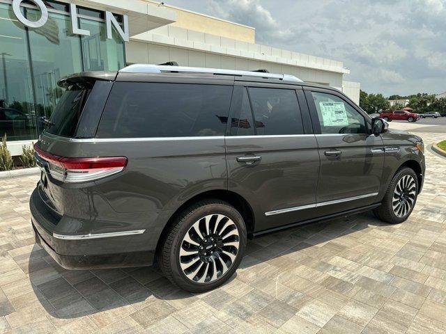 new 2024 Lincoln Navigator car, priced at $118,120