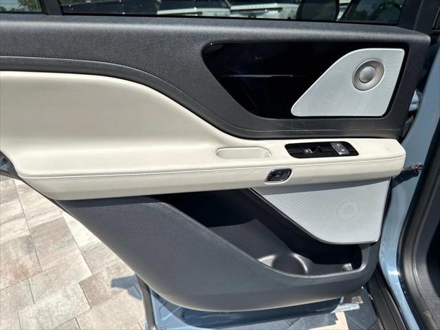 new 2025 Lincoln Aviator car, priced at $78,070