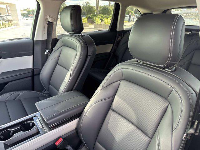 new 2025 Lincoln Nautilus car, priced at $51,586