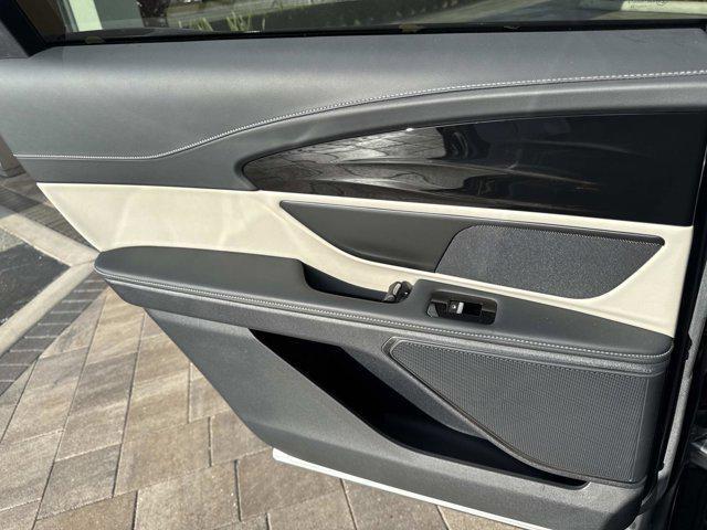 new 2025 Lincoln Nautilus car, priced at $51,586