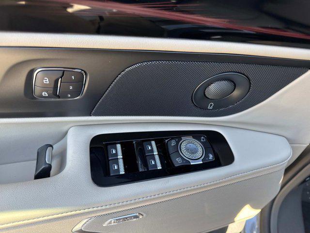 new 2025 Lincoln Nautilus car, priced at $54,722