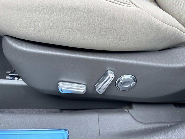 new 2025 Lincoln Nautilus car, priced at $59,195