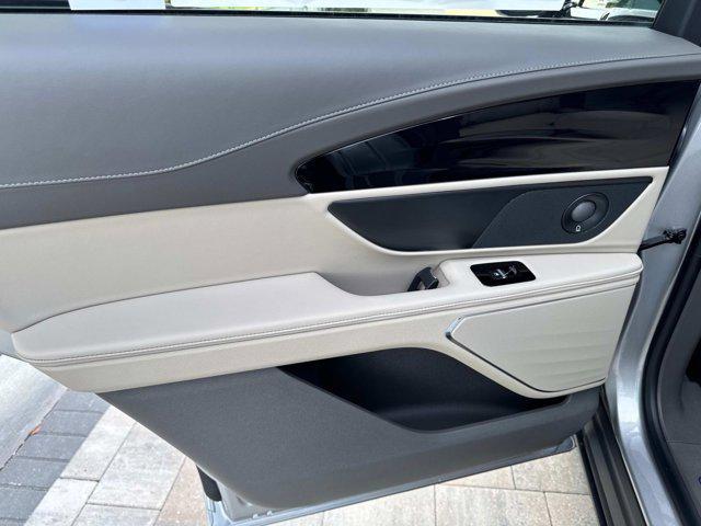 new 2025 Lincoln Nautilus car, priced at $59,195