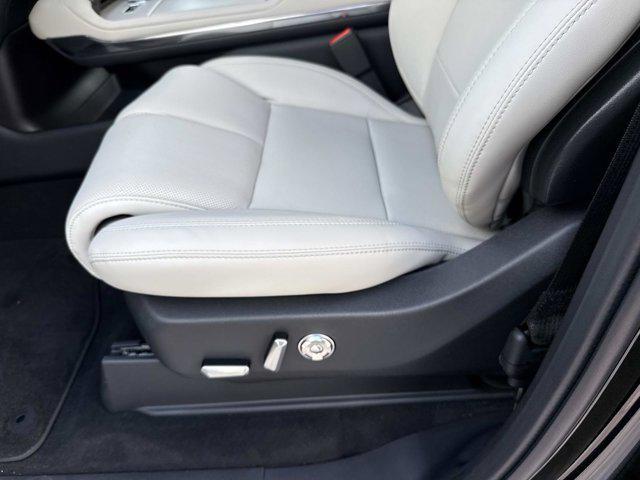 new 2025 Lincoln Navigator car, priced at $101,463
