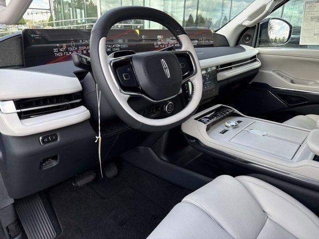 new 2025 Lincoln Navigator car, priced at $101,463
