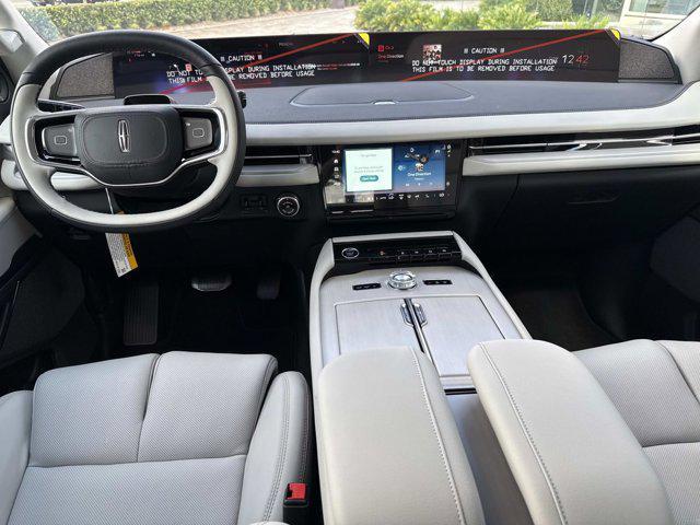 new 2025 Lincoln Navigator car, priced at $101,463