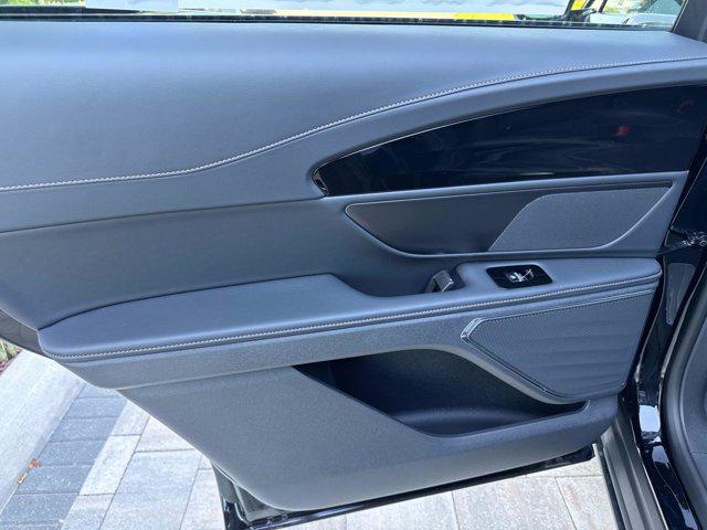 new 2025 Lincoln Nautilus car, priced at $54,954
