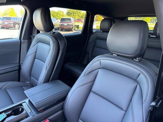 new 2025 Lincoln Nautilus car, priced at $54,954