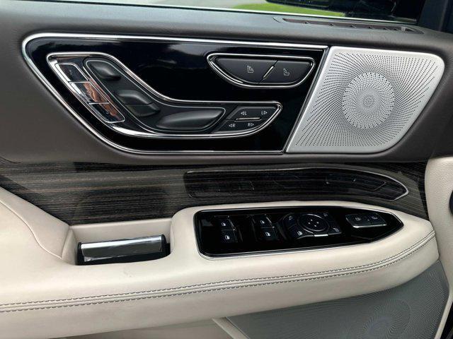 new 2024 Lincoln Navigator car, priced at $96,215