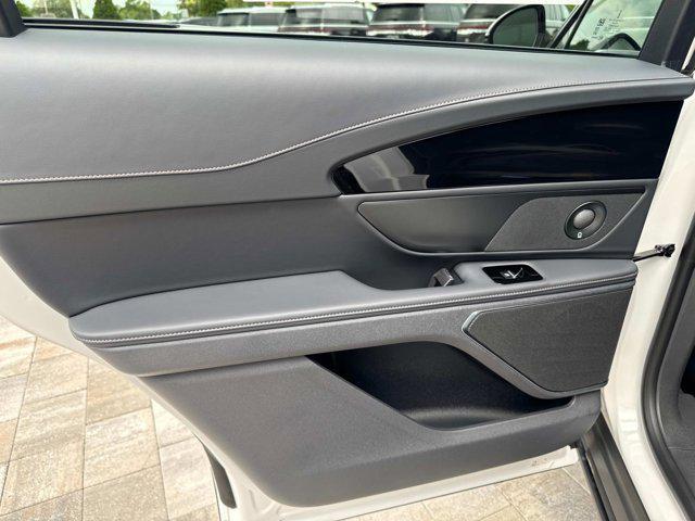 new 2025 Lincoln Nautilus car, priced at $65,784