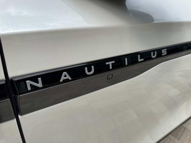 new 2025 Lincoln Nautilus car, priced at $65,784