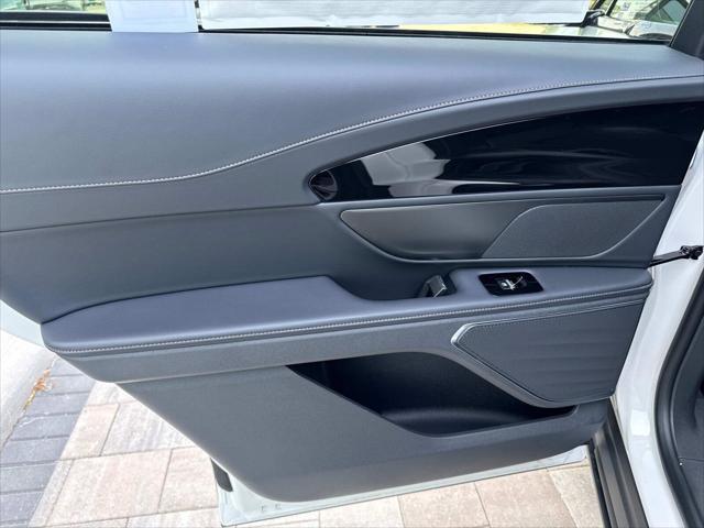 new 2025 Lincoln Nautilus car, priced at $56,485