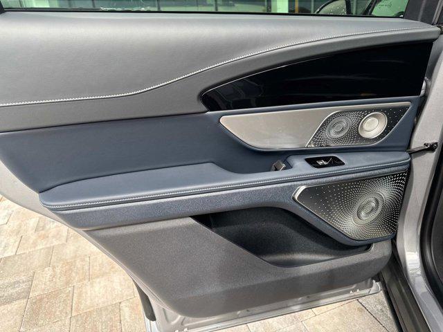 new 2025 Lincoln Nautilus car, priced at $63,108