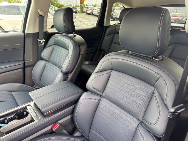 new 2025 Lincoln Nautilus car, priced at $63,108