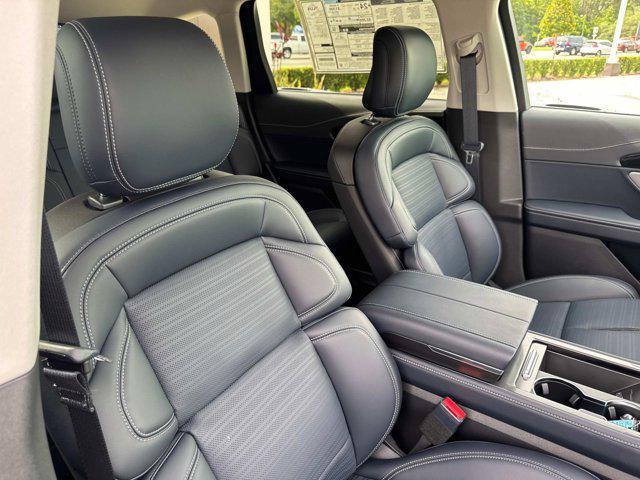 new 2025 Lincoln Nautilus car, priced at $63,108
