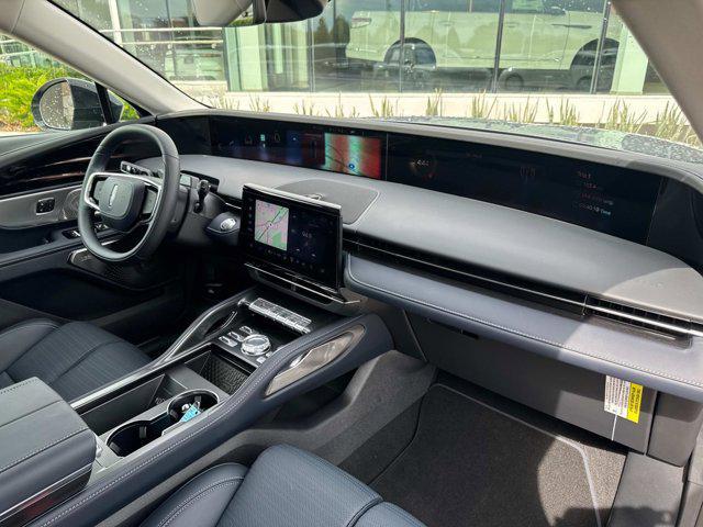 new 2025 Lincoln Nautilus car, priced at $63,108
