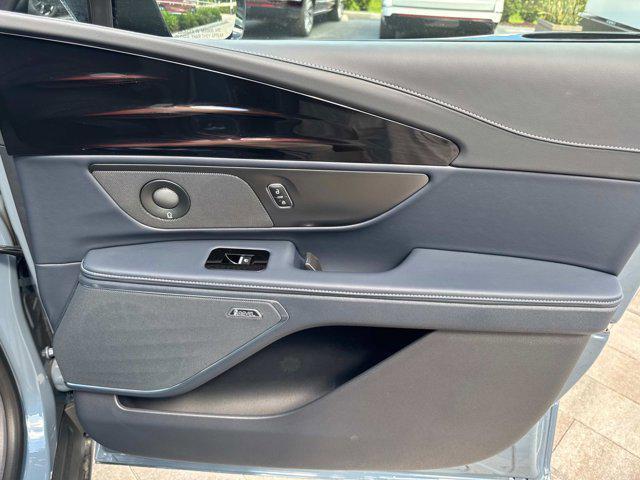 new 2025 Lincoln Nautilus car, priced at $60,955