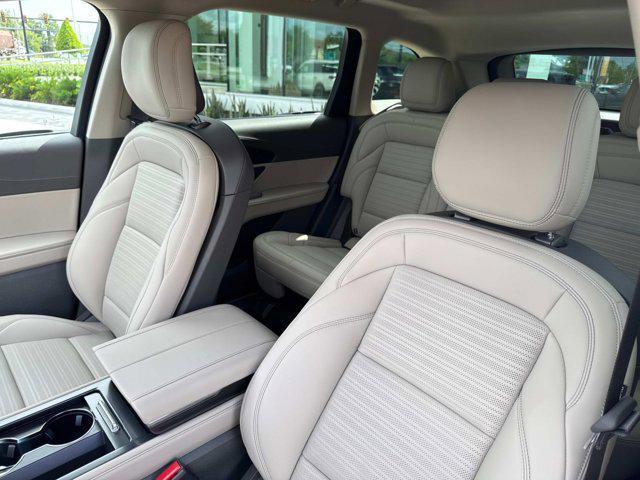 new 2025 Lincoln Nautilus car, priced at $61,615