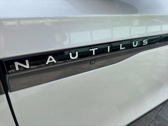 new 2025 Lincoln Nautilus car, priced at $63,270