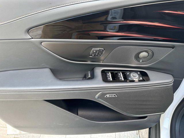 new 2025 Lincoln Nautilus car, priced at $60,740