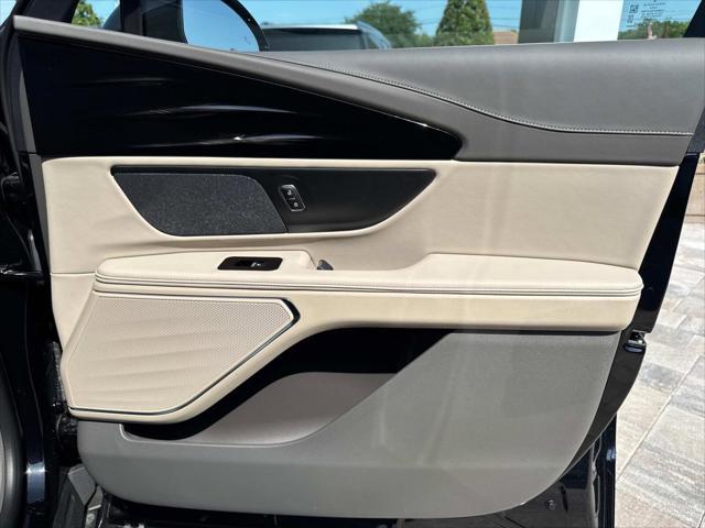 new 2025 Lincoln Nautilus car, priced at $53,735