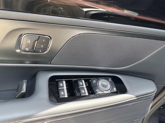 new 2025 Lincoln Nautilus car, priced at $54,954