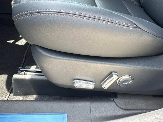new 2025 Lincoln Nautilus car, priced at $54,954