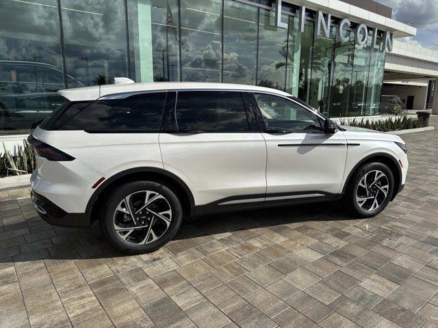 new 2025 Lincoln Nautilus car, priced at $54,226