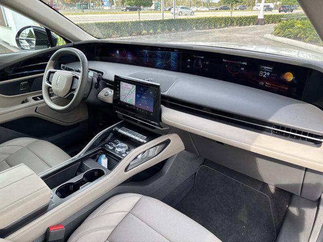 new 2025 Lincoln Nautilus car, priced at $54,226
