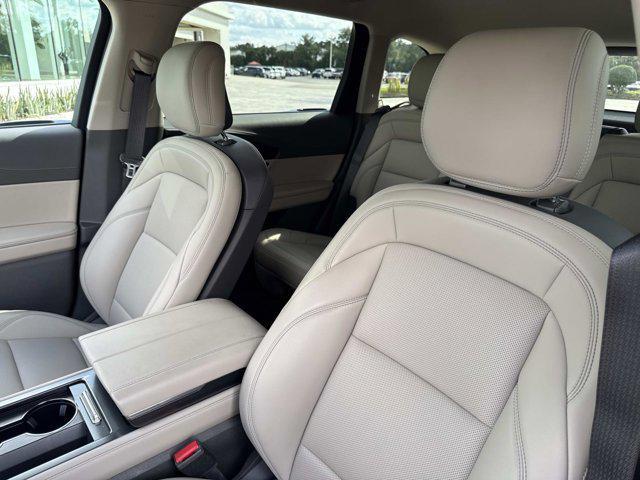 new 2025 Lincoln Nautilus car, priced at $54,226