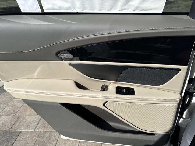 new 2025 Lincoln Nautilus car, priced at $54,226