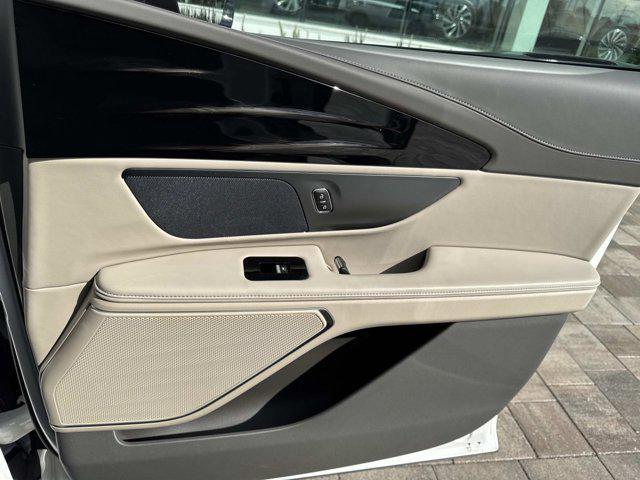 new 2025 Lincoln Nautilus car, priced at $54,226