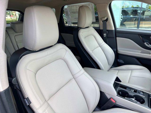 new 2025 Lincoln Corsair car, priced at $45,368