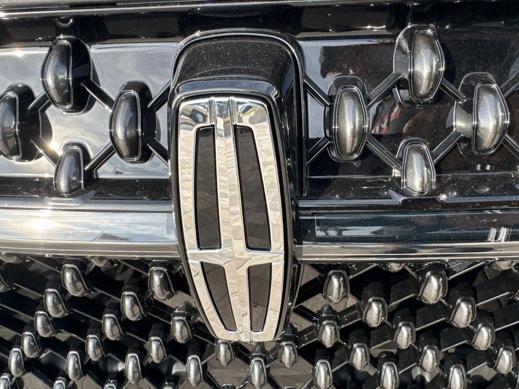new 2025 Lincoln Nautilus car, priced at $59,828