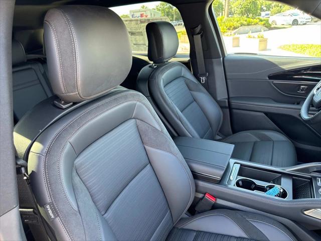 new 2025 Lincoln Nautilus car, priced at $67,455