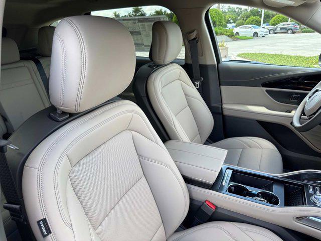 new 2025 Lincoln Nautilus car, priced at $56,532