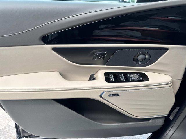 new 2025 Lincoln Nautilus car, priced at $56,532