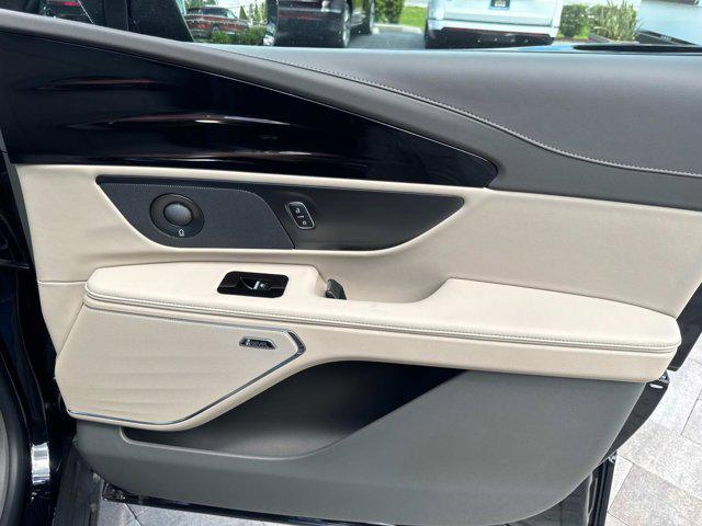 new 2025 Lincoln Nautilus car, priced at $56,532