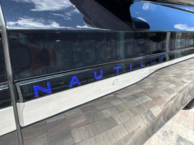 new 2025 Lincoln Nautilus car, priced at $56,532
