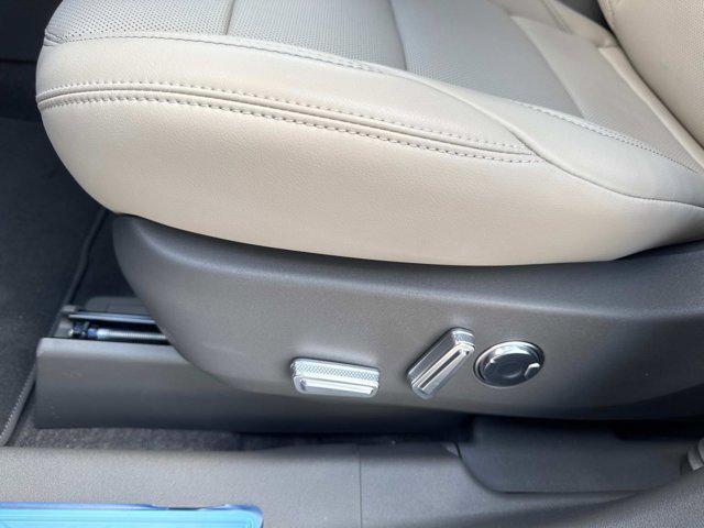 new 2025 Lincoln Nautilus car, priced at $56,532