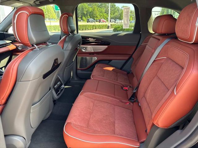 new 2025 Lincoln Nautilus car, priced at $77,645