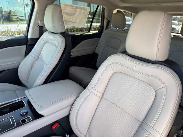 new 2025 Lincoln Aviator car, priced at $68,088