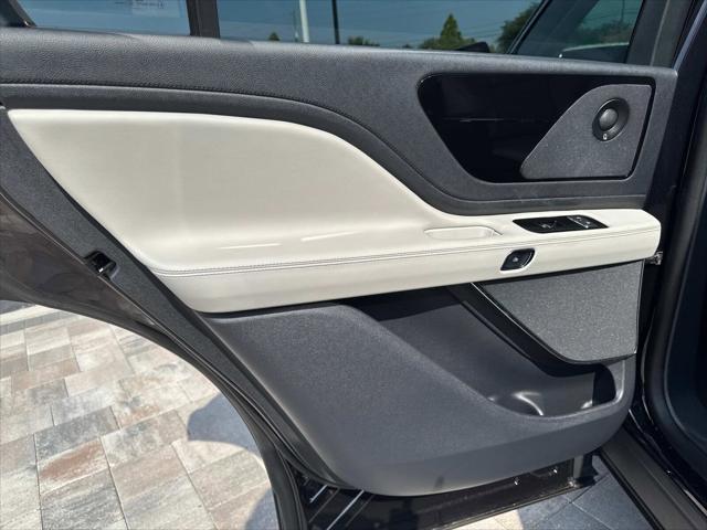 new 2025 Lincoln Aviator car, priced at $69,525