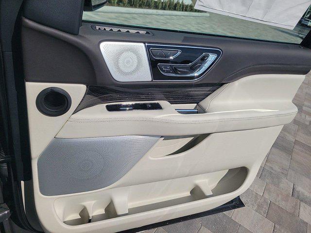new 2024 Lincoln Navigator car, priced at $110,110