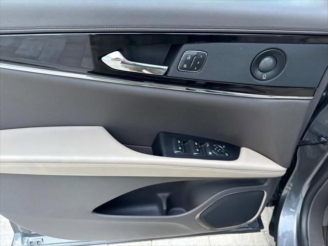 used 2023 Lincoln Nautilus car, priced at $54,900