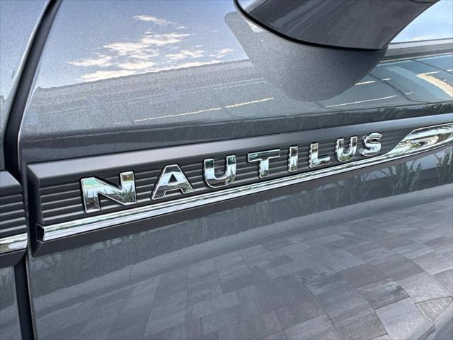 used 2023 Lincoln Nautilus car, priced at $54,900