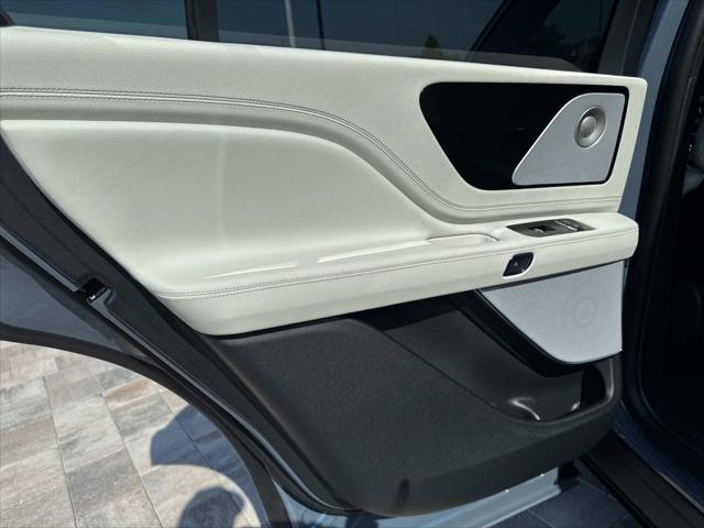 new 2025 Lincoln Aviator car, priced at $90,220